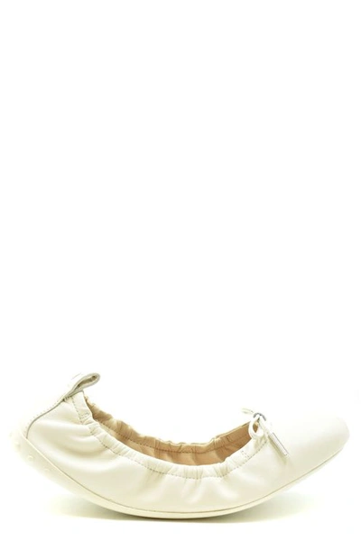 Tod's Ballet Flats In White