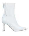 Lola Cruz Ankle Boots In White