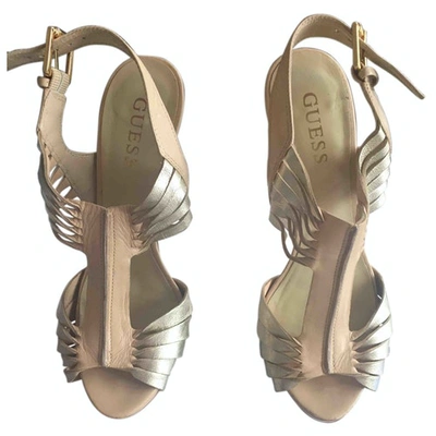Pre-owned Guess Leather Sandals In Ecru