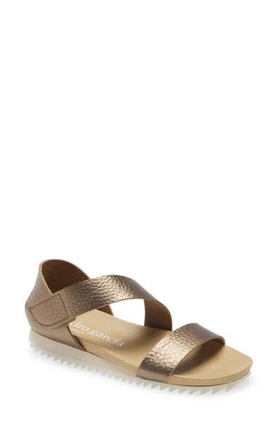 Pedro Garcia Jedda Strappy Wedge Sandal In Oak/ Oak
