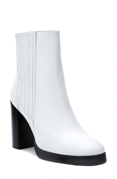 Matisse Ava Bootie In White Leather
