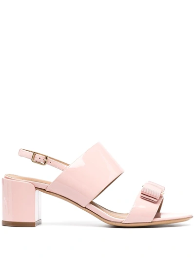 Ferragamo Vara Bow Patent Leather Sandals In Pink