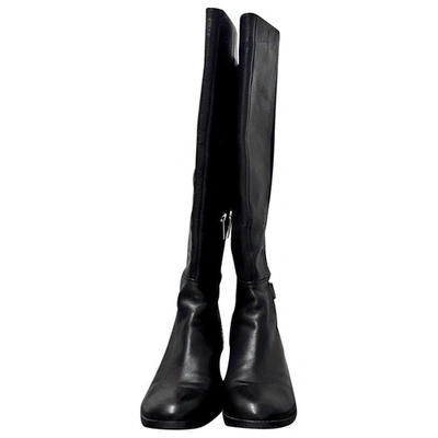 Pre-owned Ivanka Trump Leather Boots In Black