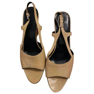 Pre-owned Hugo Boss Beige Leather Sandals