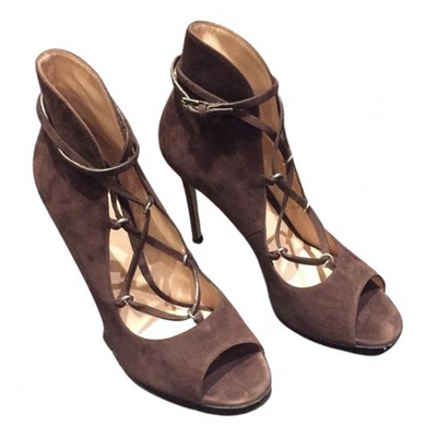 Pre-owned Gianvito Rossi Heels In Brown