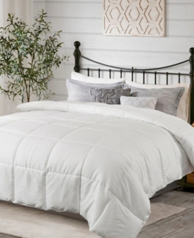 Unikome Lightweight Down Alternative Comforter, Full/queen In White
