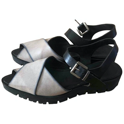 Pre-owned Dondup Black Leather Sandals