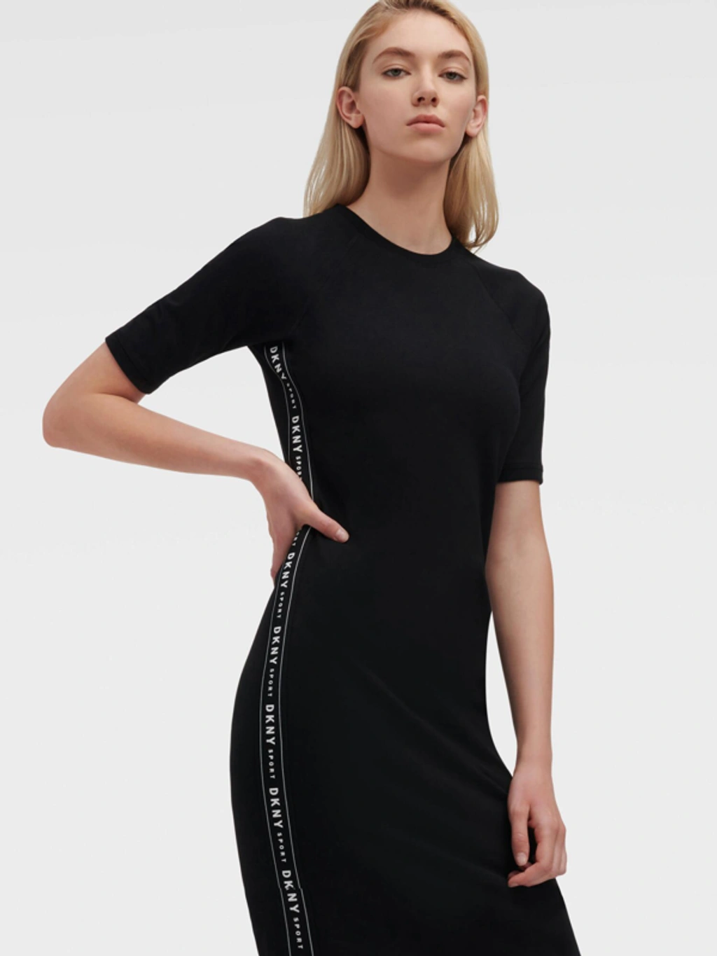 【値下げしました】ＤＫＮＹ　ドレス Dkny Women's Bodycon Dress With Logo Taping In Black | ModeSens