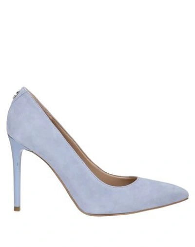 Guess Pumps In Sky Blue