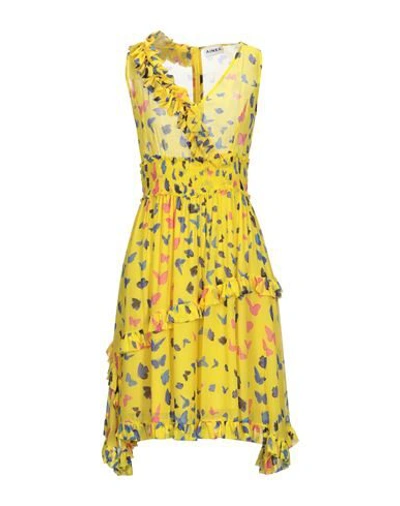 Ainea Knee-length Dresses In Yellow