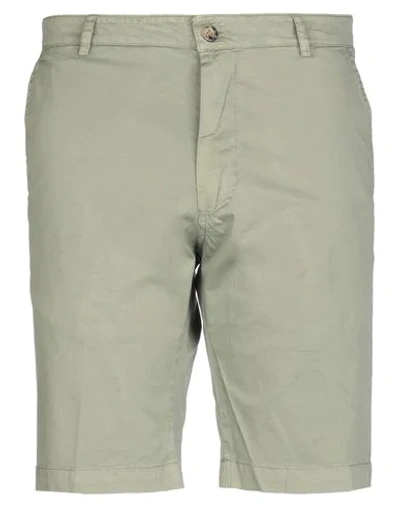Original Vintage Style Bermudas In Military Green