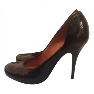 Pre-owned Lanvin Patent Leather Heels In Black