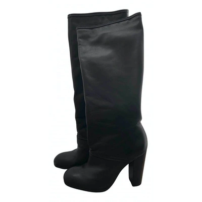 Pre-owned Elizabeth And James Leather Boots In Black