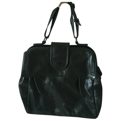 Pre-owned Comptoir Des Cotonniers Patent Leather Handbag In Black