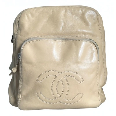 Pre-owned Chanel Leather Backpack In Beige
