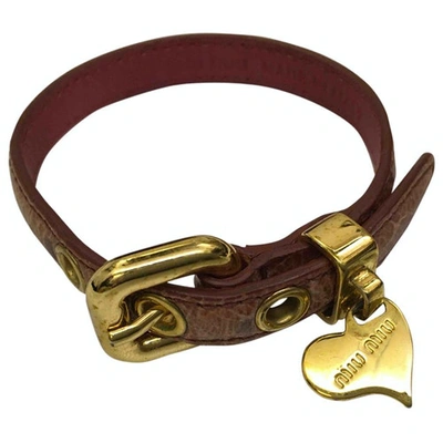 Pre-owned Miu Miu Leather Bracelet In Purple