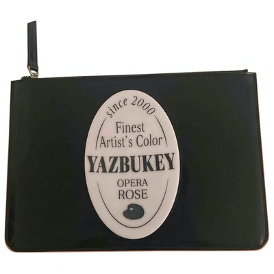 Pre-owned Yazbukey Patent Leather Clutch Bag In Black
