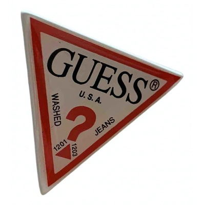 Pre-owned Guess Pin & Brooche In Red