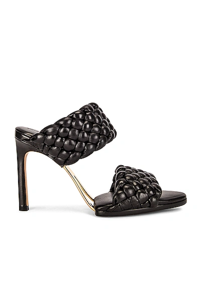 Bottega Veneta Lido Leather Woven Sandals In Black