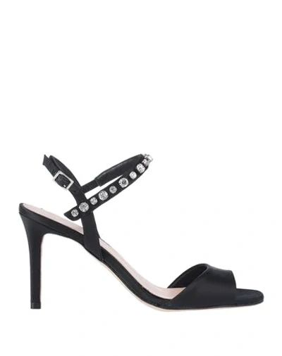 Chantal Sandals In Black