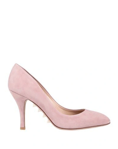 Valentino Garavani Pumps In Pastel Pink