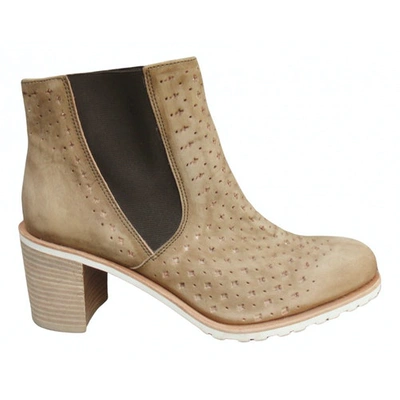 Pre-owned Paraboot Leather Ankle Boots In Beige