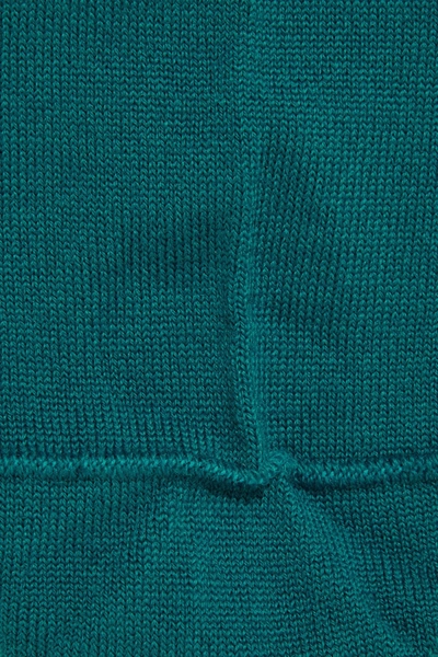 Redv Two-tone Intarsia-knit Socks In Teal