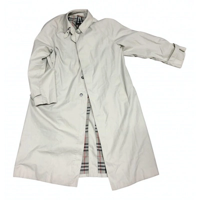 Pre-owned Herno Trenchcoat In White