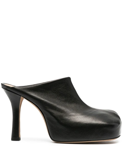 Pre-owned Bottega Veneta The Bold Chunky Mules In Black