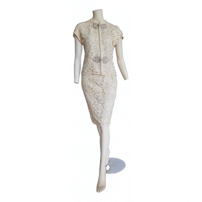 Pre-owned Valentino Lace Mid-length Dress In White