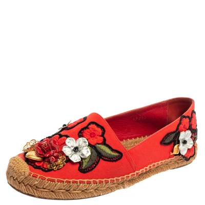 Pre-owned Dolce & Gabbana Dolce And Gabbana Red Canvas Locket Flower And Jewel Embroidered Espadrille Flats Size 38