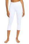 Alo Yoga High Waist Airbrush Capris In White/white