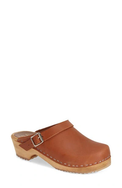 Mia 'alma' Clog In Luggage Leather