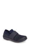 Traq By Alegria Qwik Sneaker In Navy Leather