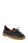 Spring Step Berna Flat In Black Leather