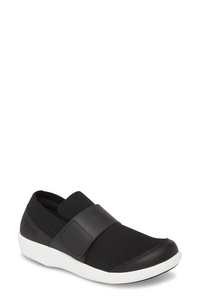 Traq By Alegria Qwik Sneaker In Black Top Leather