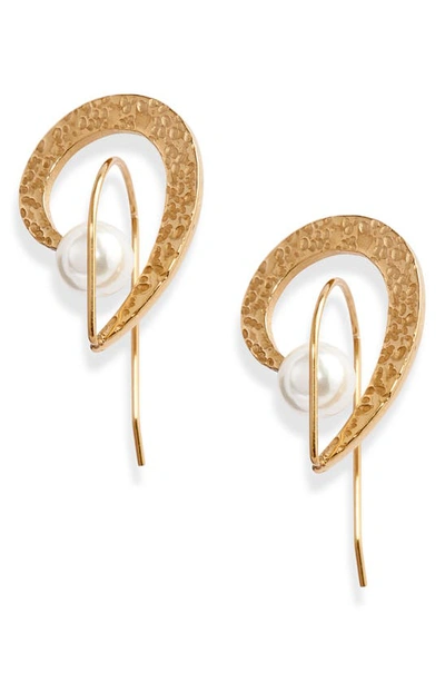 Knotty Hammered Orbit Earrings In Gold