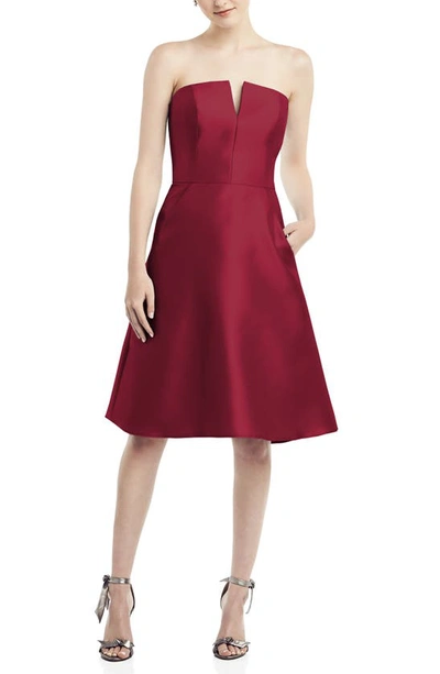 Alfred Sung Strapless Satin Twill Cocktail Dress In Burgundy