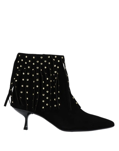 Ncub Cyndi Fringed Suede Ankle Boots In Black