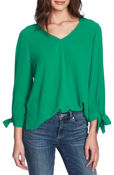 Cece Geo Print Tie Sleeve Top In Luxe Green