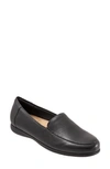 Trotters Deanna Flat In Black Leather