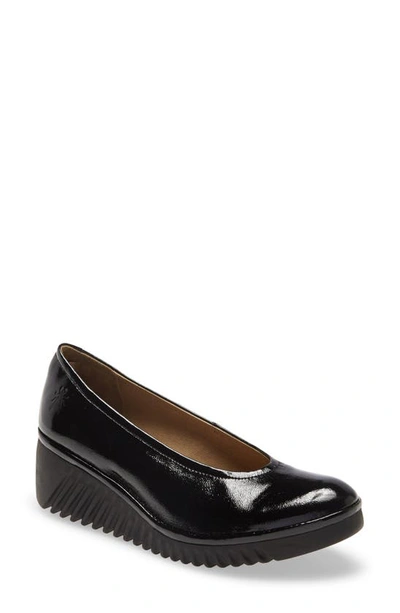 Fly London Leny Wedge Pump In Black/ Black Leather