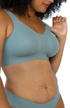 Evelyn & Bobbie Beyond Wireless Bra In Celestine