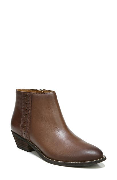Sinewi Snavset udredning Zodiac Morrissey Booties Women's Shoes In Tobacco Leather | ModeSens