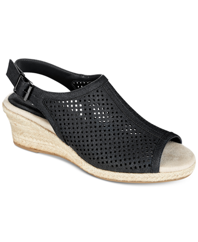 Easy Street Stacy Womens Perforated Espadrille Wedge Sandals In Black Linen Print