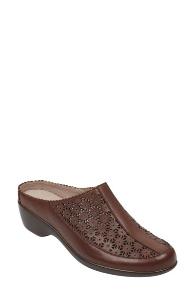 Easy Spirit Women's Dusk Block Heel Slip-on Casual Mules In Medium Brown