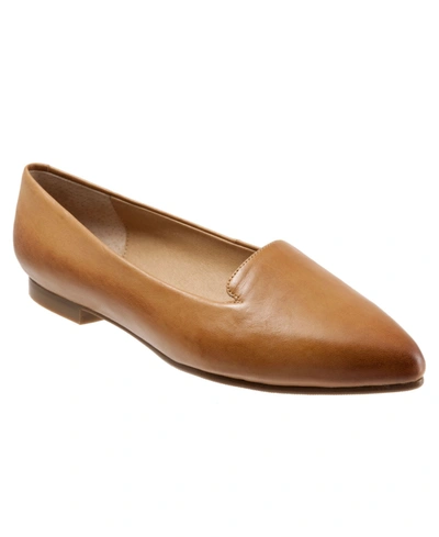 Trotters Harlowe Pointed Toe Loafer In Luggage