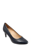 Trotters Kiera Pump Women's Shoes In Navy