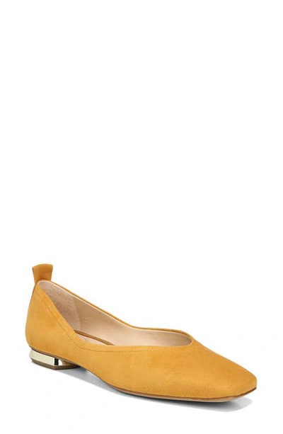 Franco Sarto Ailee Flats Women's Shoes In Ochre Suede