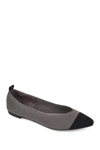 Journee Collection Journee Women's Tru Comfort Foam Wide Width Veata Flat In Gray